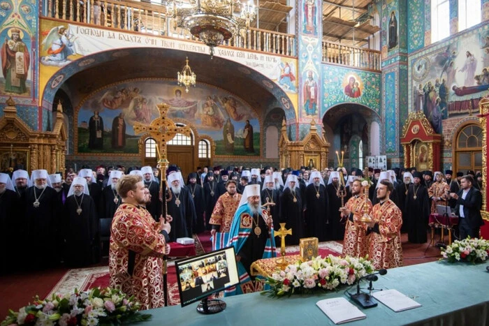 In Poltawa hat das Gericht angeordnet, den Kommentar... zur Kritik an der Moskauer Patriarchat zu widerrufen