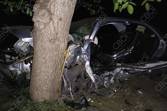 In Krywyj Rih ereignete sich ein schrecklicher Verkehrsunfall: Ein Paar mit Kind wurde verletzt