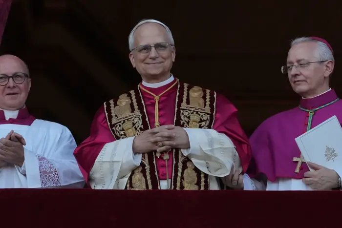 Der Amerikaner, der 2023 Kardinal wurde. Was ist über den neuen Papst Robert Prevost bekannt?