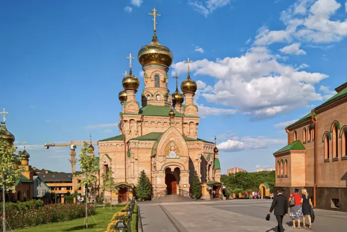 Die Regierung wird Kirchen auf Propaganda des 'Russischen Friedens' überprüfen