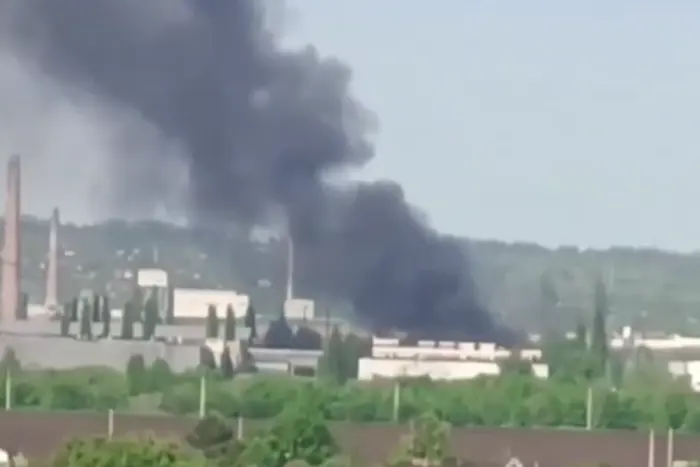 An explosion occurred at a factory in Bashkortostan: significant destruction and casualties reported