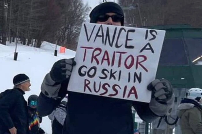 Demonstranten in den USA rieten Vizepräsident Vance, 