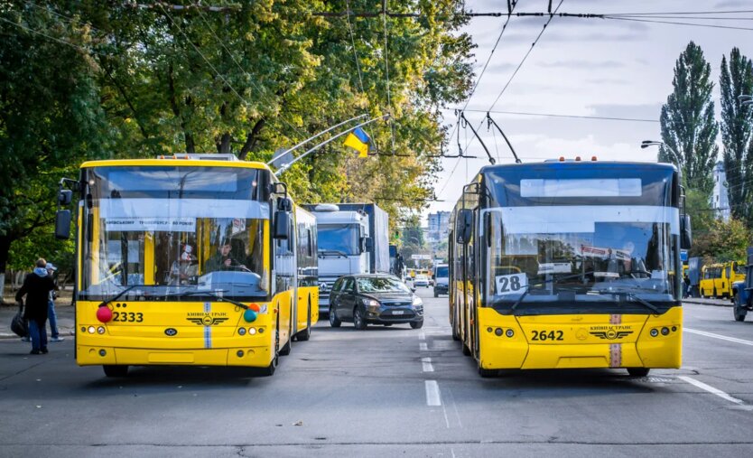 W Kijowie odpowiedzieli, czy planowane jest zatrzymanie transportu podczas minuty ciszy