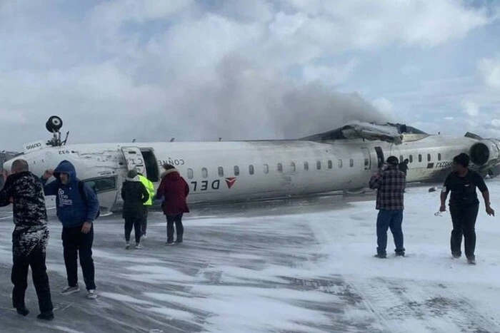 Delta Air Lines berichtete über 18 Verletzte bei einem Flugzeugunfall in Toronto