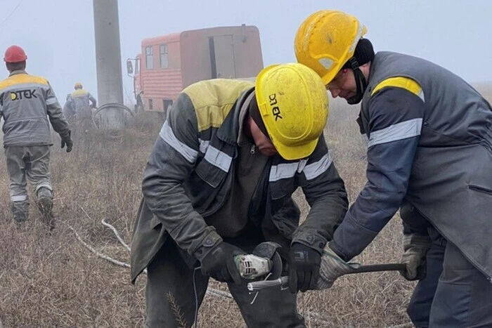 Зображення увімкнених ламп після атаки