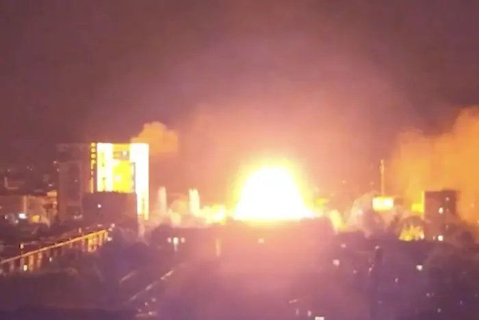 The Mayor of Kharkiv showed how the occupiers attacked residential buildings with drones at night (video)