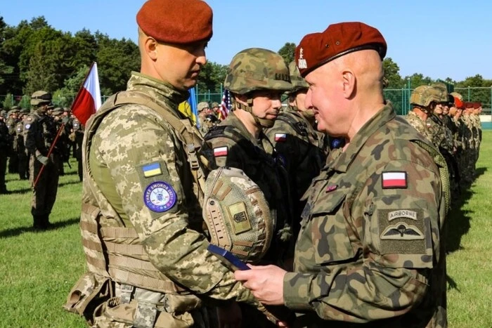 Тероборона з українцями. Залучення мігрантів до захисних підрозділів