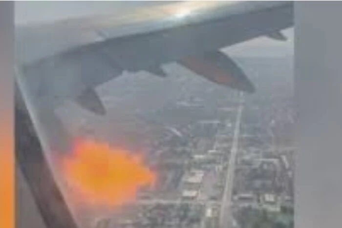 In den USA brannte während des Flugs der Triebwerk eines Passagierflugzeugs