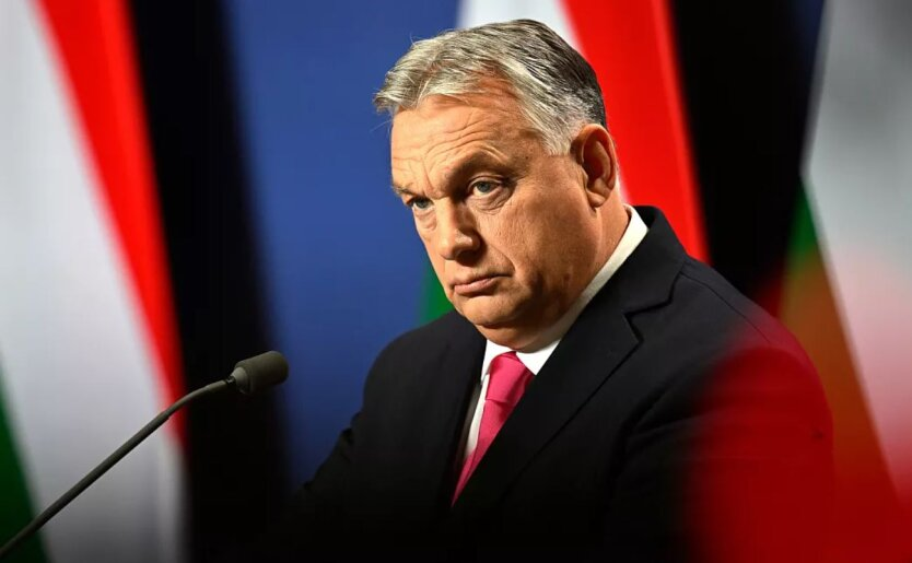 Orban with Trump against the backdrop of the Ukrainian flag