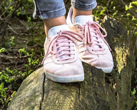 Shoes with white streaks before cleaning