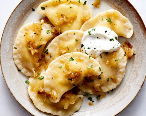 Exploded pot with Russian dumplings