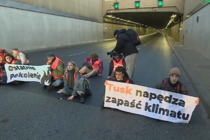 Eco-activists under Warsaw