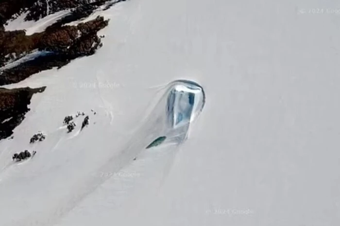 Mysterious doors in Antarctica on Google Maps