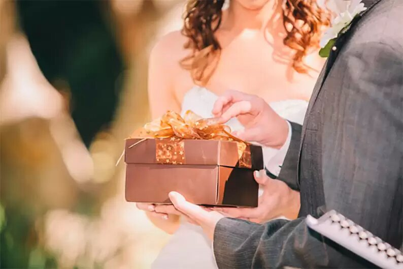 Wedding gifts for newlyweds