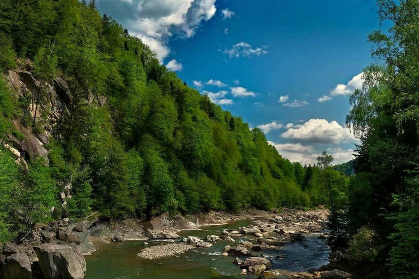 Winter, autumn, summer in Yaremche