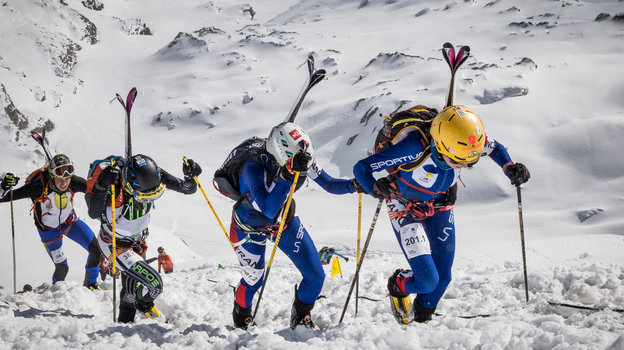 Photo with the best movies about climbers and mountaineers