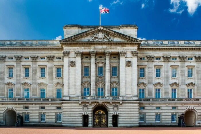 Buckingham Palace Closed for Renovation