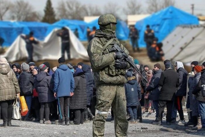 Residents of Donbas undergo filtration in centers