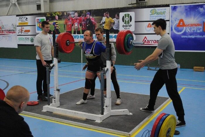 Андрюхін - чотириразовий чемпіон світу з пауерліфтингу