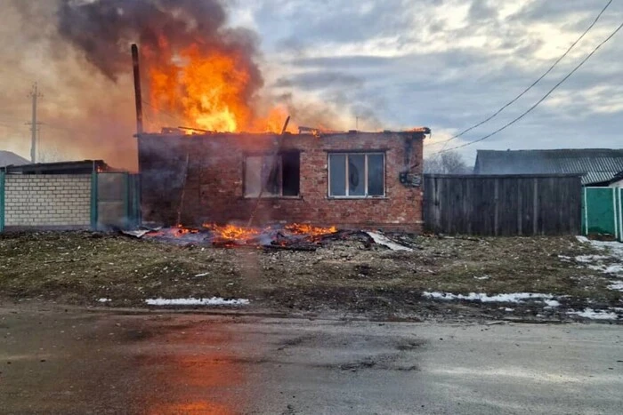 Die Russen haben Semenivka in der Region Tschernihiw beschossen: es gibt Verletzte