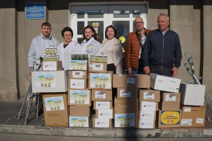 Delivery of equipment to frontline hospitals