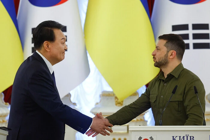 Ukraine receives lethal weapons from South Korea