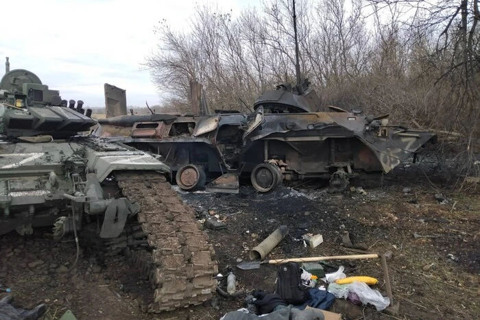 Enemy armored vehicles under fire from Ukrainian forces