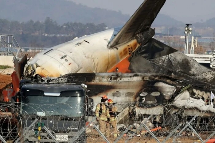 Plane Crash in South Korea: Black Boxes