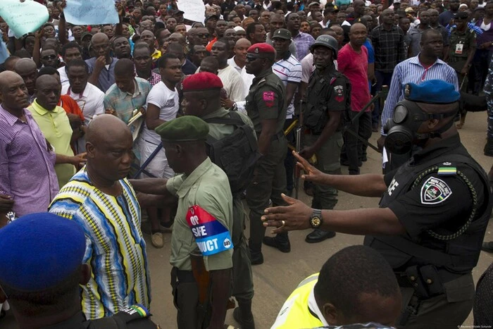 Children gathering for protests in Nigeria