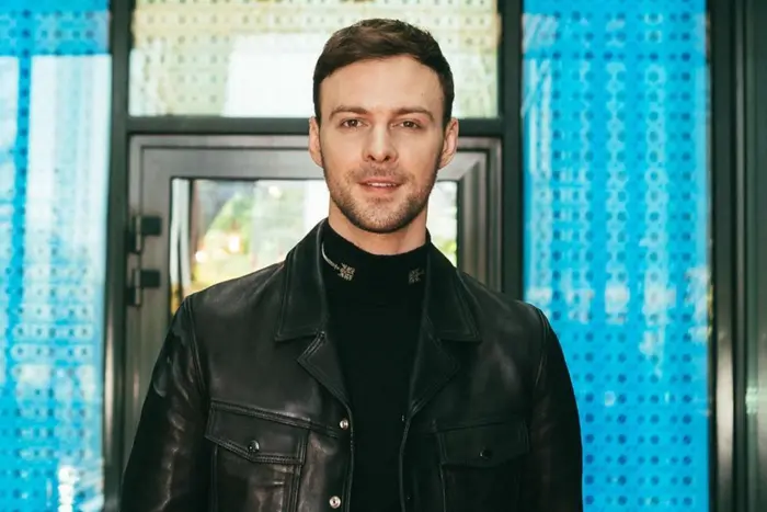 Max Barskih on the stage of the concert hall