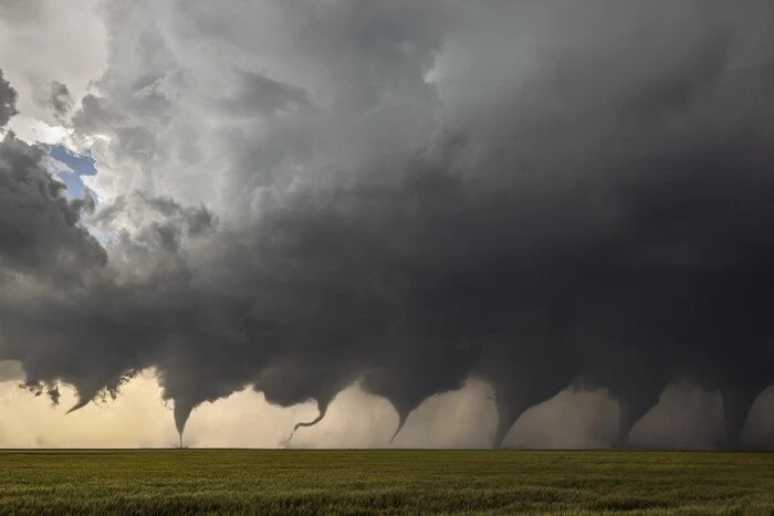 Sturzregen in der Sahara, starke Hurrikane in den USA und Dürre weltweit: Der ukrainische Hydrometeorologische Zentrum meldete Klimaveränderungen