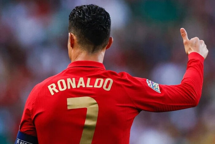 Cristiano Ronaldo in the national team jersey