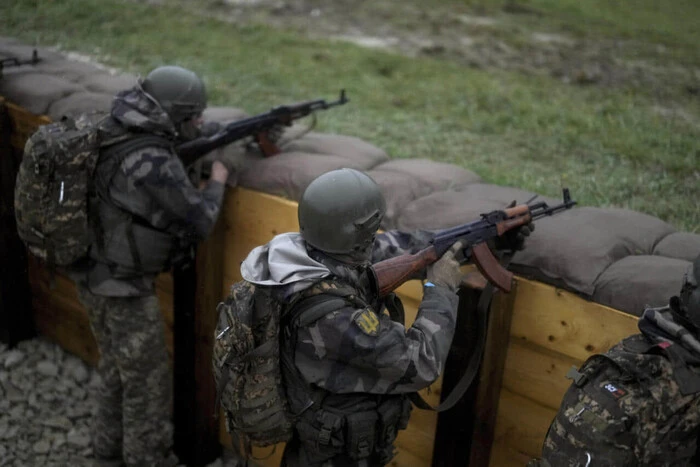 Dutzende ukrainische Soldaten desertierten während des Trainings in Frankreich – France24