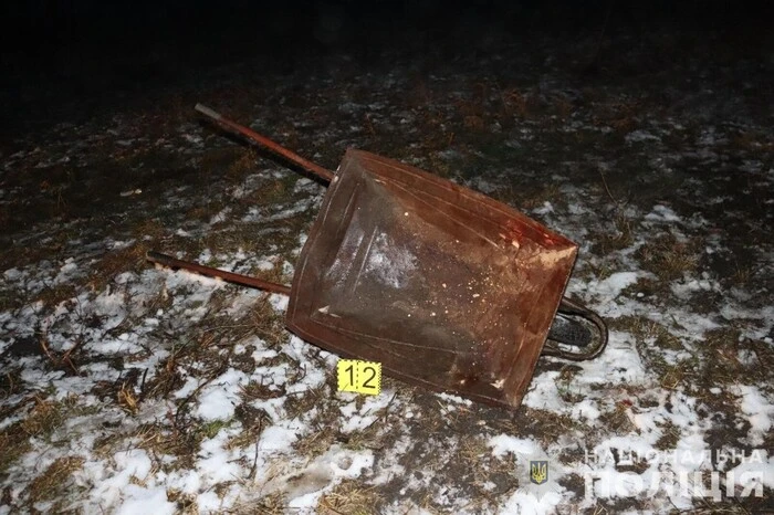 A man with a shovel detained in Vinnytsia region