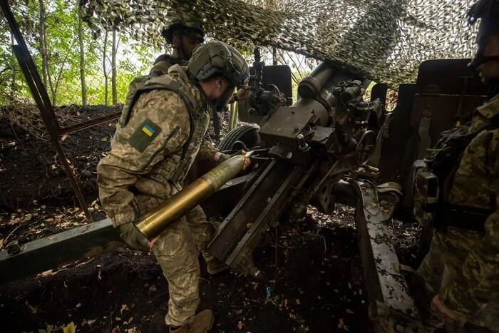 The image shows a military operation by the Armed Forces of Ukraine