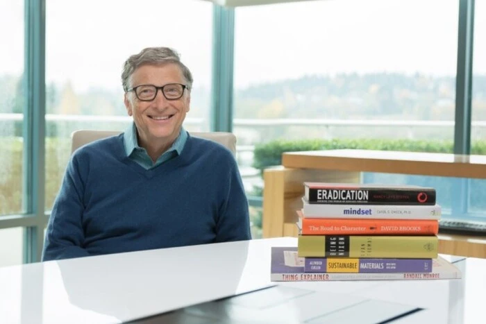 Eines der wichtigsten Bücher: Bill Gates empfiehlt, was man über künstliche Intelligenz lesen sollte