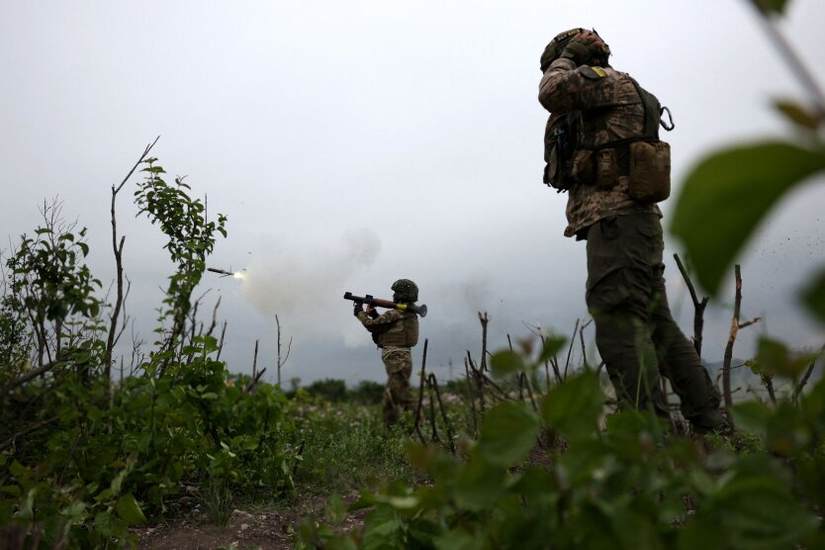 Военнослужащий подает рапорт