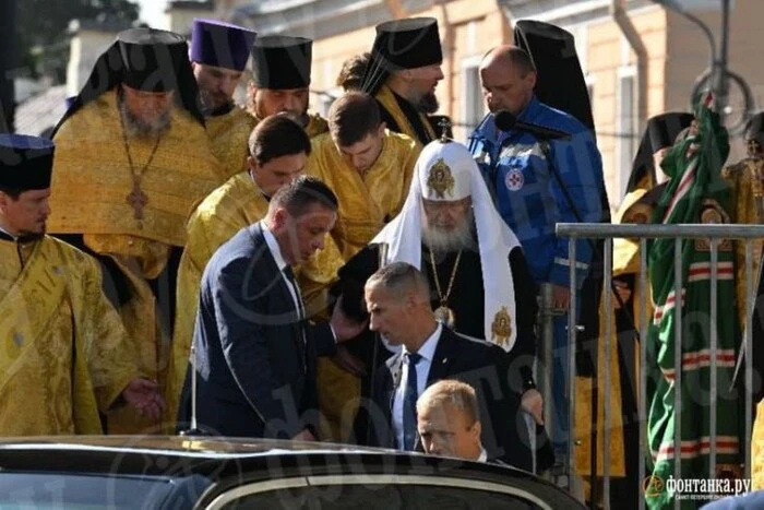 Patriarcha Cyryl po drodze krzyżowej źle się poczuł, wezwano pogotowie (zdjęcie)