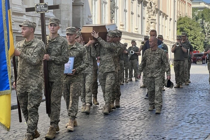 Lviv says goodbye to fallen soldier