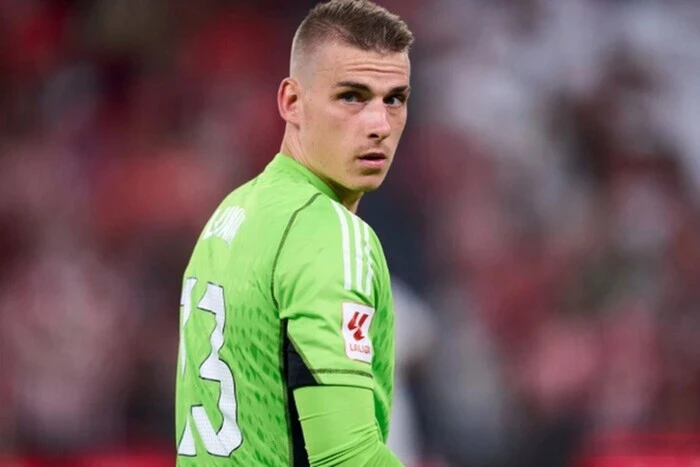 Lunin is not playing for the Ukraine national team