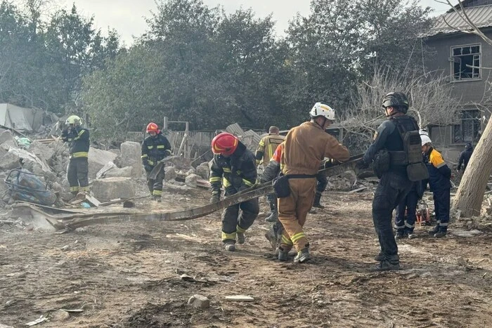 Unter den Trümmern eines zerstörten Hauses in Dnipro wurde das vierte Todesopfer gefunden