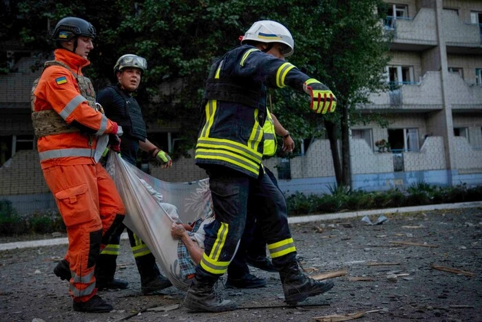 Rescue operations at the site of the Russian Federation's strike on the geriatric nursing home