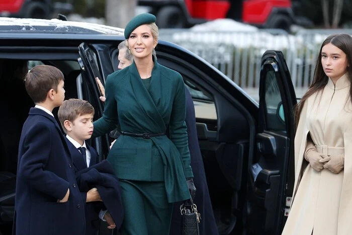 Trump's eldest daughter impresses with a stylish look