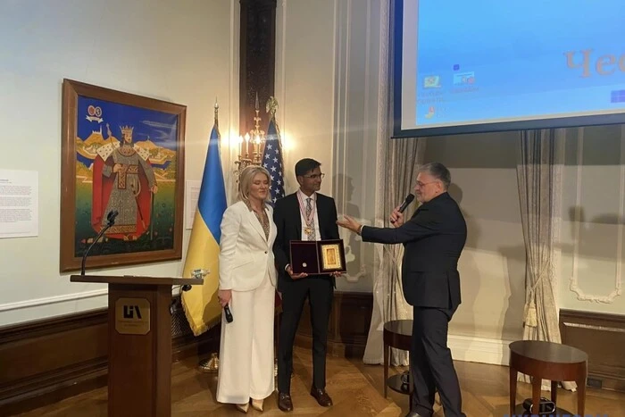 Presentation of the Order of Pantaleimon to New York for assistance to Ukraine