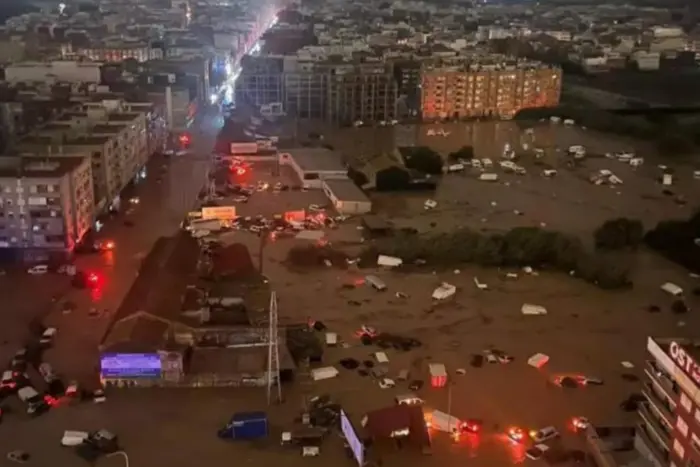 Mindestens 13 Tote bei Überschwemmungen in Spanien (Video)