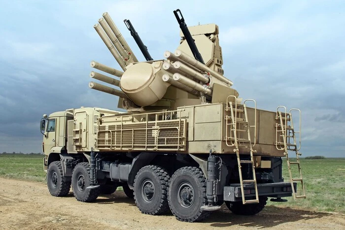 Alt-text for image: Pantsir-S1 failed to protect the largest oil terminal in Crimea