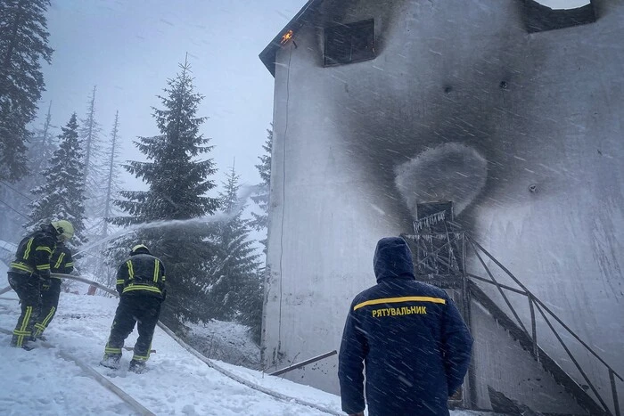 Пожежа на гірськолижному курорті Закарпаття