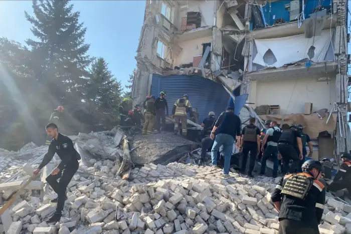 Body of man found under the rubble