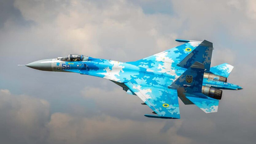 Forbes berichtete, wie ukrainische Su-27 sich vor russischer Luftabwehr schützen