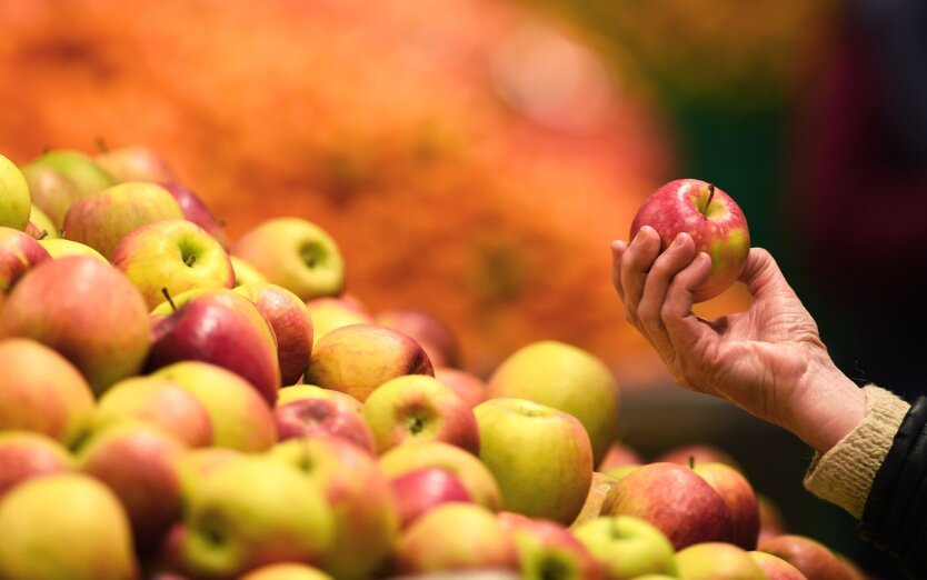 Prices for apples and grapes